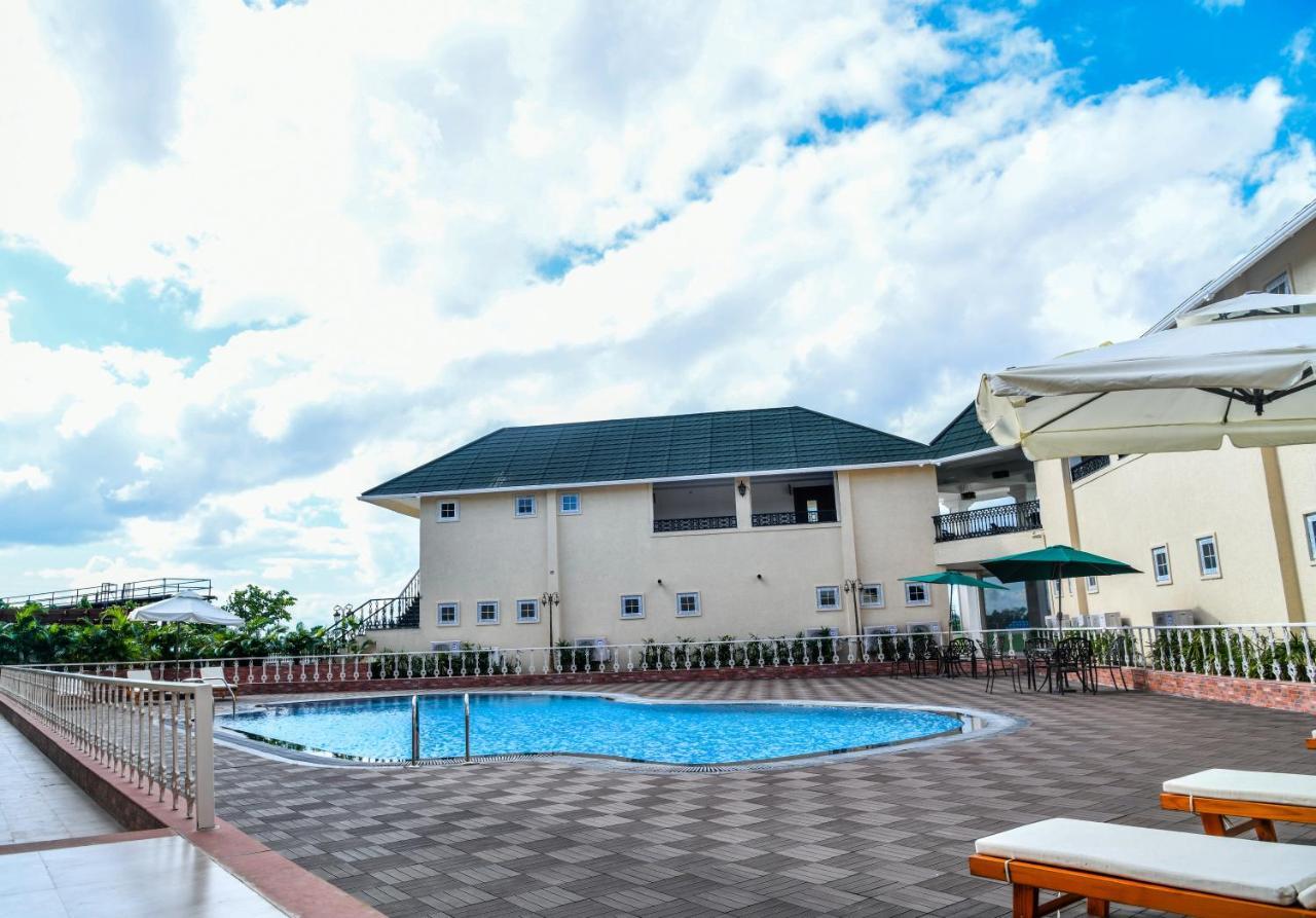 Faith Cricket Club & Resort Бхопал Экстерьер фото