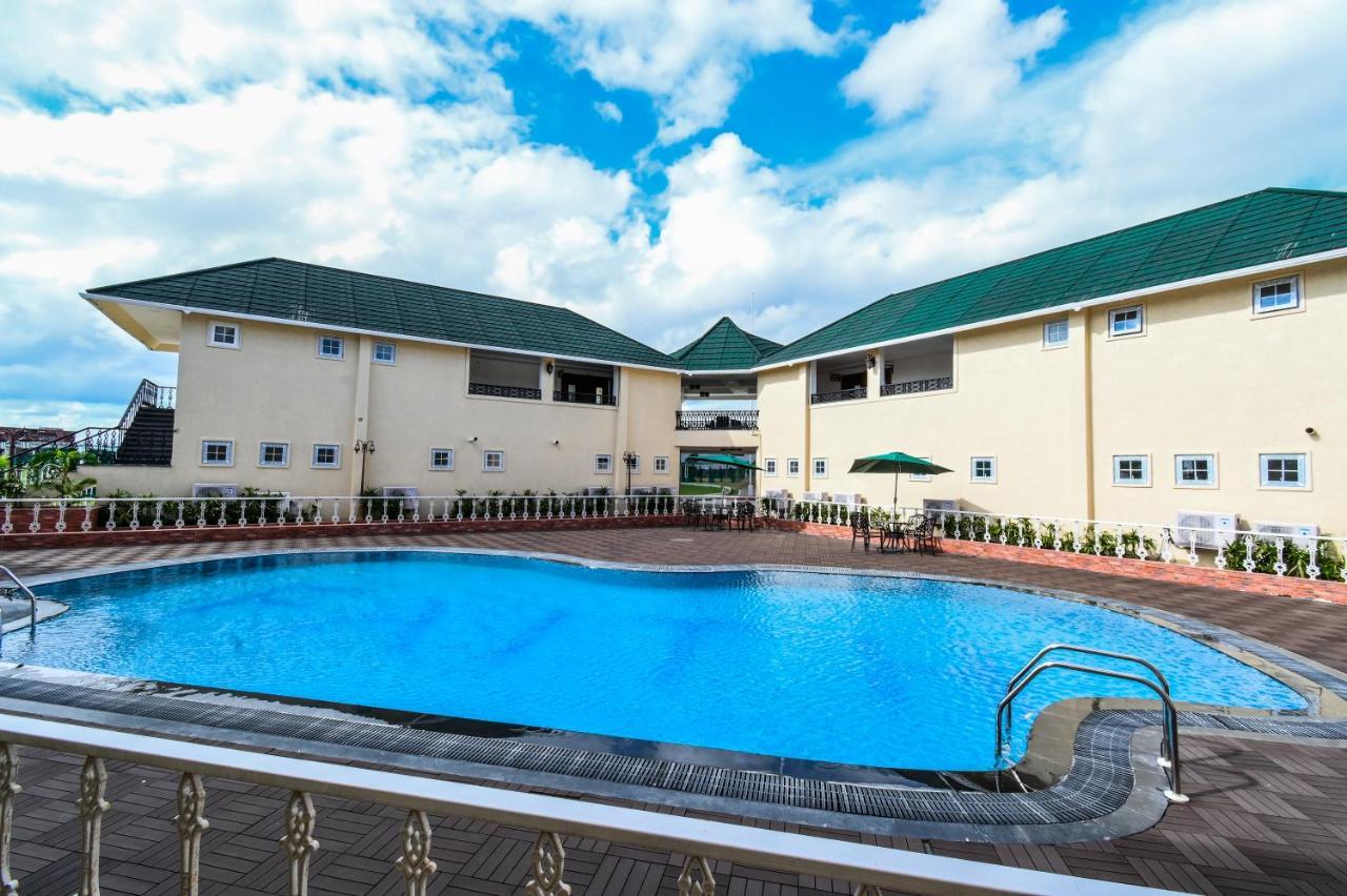 Faith Cricket Club & Resort Бхопал Экстерьер фото